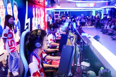 Esport đang tiến lên chuyên nghiệp tại Việt Nam