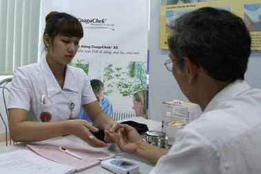 Phải xét nghiệm máu liên tục khi dùng thuốc chống đông?