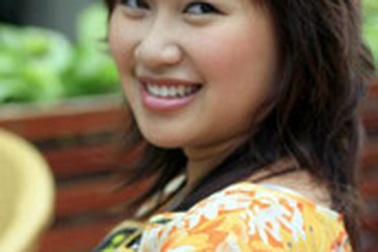 Khánh Linh: "Hết mưa rồi, nắng hửng lên thôi"