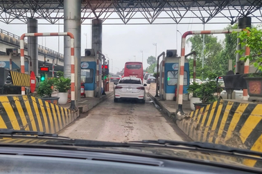 200.000 ô tô hết tiền trong tài khoản ETC vẫn đi vào cao tốc