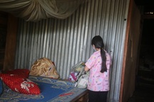 Đau đớn chuyện mẹ soi đèn, tiếp sức cho kẻ đồi bại xâm hại con gái