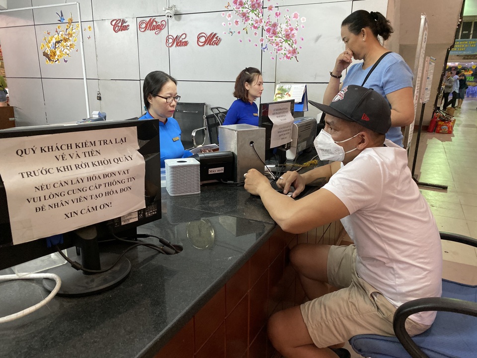 Chuyến tàu cuối cùng rời ga Sài Gòn trước thời khắc giao thừa - 8 Chuyến tàu cuối cùng rời ga Sài Gòn trước thời khắc giao thừa - 8
