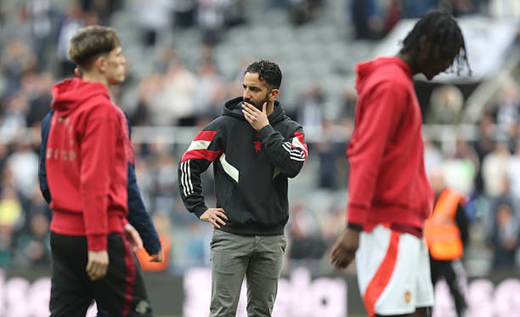 HLV Amorim: Không được dự Cúp châu Âu là điểm tích cực cho Man Utd - 1