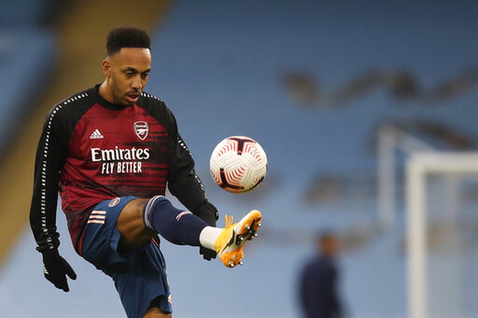 Man City 1-0 Arsenal: Sterling mang tới sự khác biệt - 13 Man City 1-0 Arsenal: Sterling mang tới sự khác biệt - 13