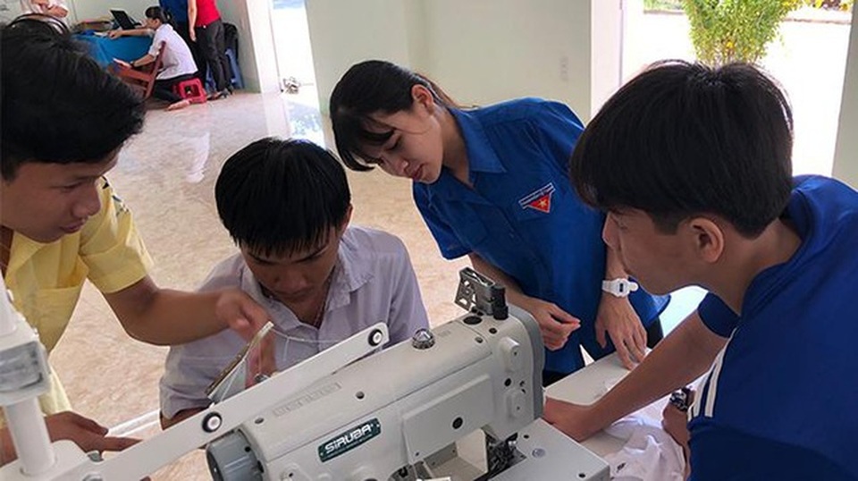 Thủ tướng chỉ thị ưu tiên phân bổ ngân sách cho giáo dục nghề nghiệp - 1 Thủ tướng chỉ thị ưu tiên phân bổ ngân sách cho giáo dục nghề nghiệp - 1