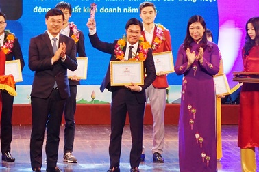 Vinh danh 10 gương mặt trẻ Thủ đô tiêu biểu 2016