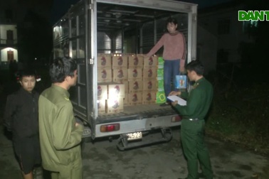 Bắt giữ 300 thùng nước tăng lực không rõ nguồn gốc