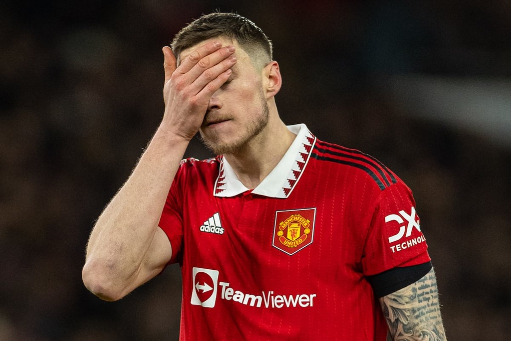 Có hành động khiến cổ động viên cáu tiết, ngôi sao Man Utd lên tiếng - 2 Có hành động khiến cổ động viên cáu tiết, ngôi sao Man Utd lên tiếng - 2