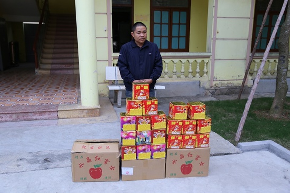 Công an bắt vụ tàng trữ gần 40kg pháo nổ - 1 Công an bắt vụ tàng trữ gần 40kg pháo nổ - 1
