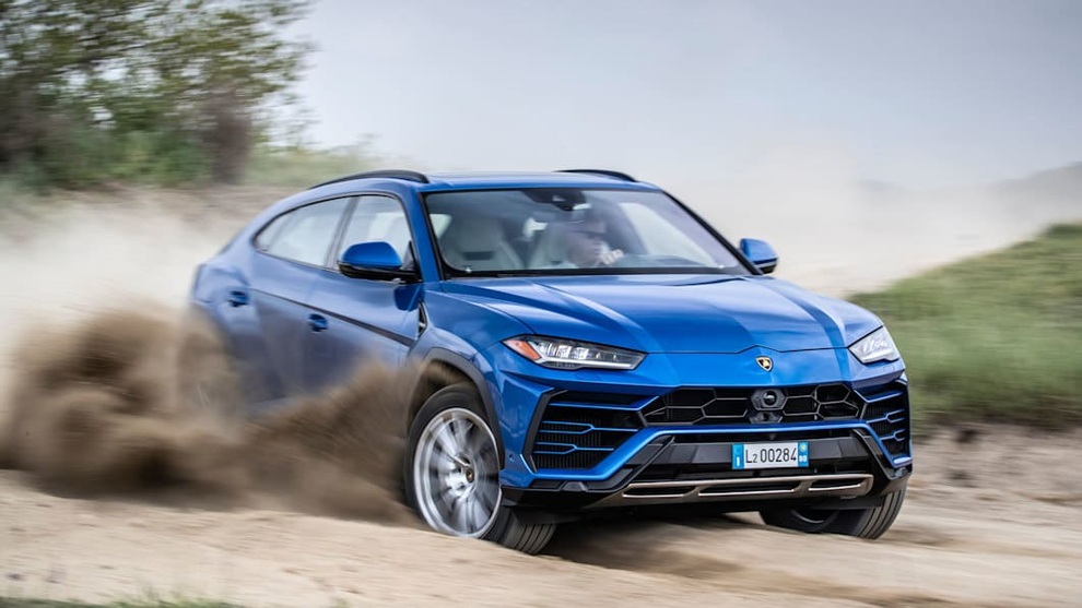 Lĩnh án tù hơn 9 năm vì mua siêu xe Lamborghini bằng tiền trợ cấp Covid-19 - 1 Lĩnh án tù hơn 9 năm vì mua siêu xe Lamborghini bằng tiền trợ cấp Covid-19 - 1