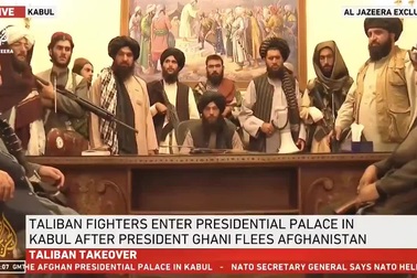 Taliban chiếm dinh tổng thống Afghanistan