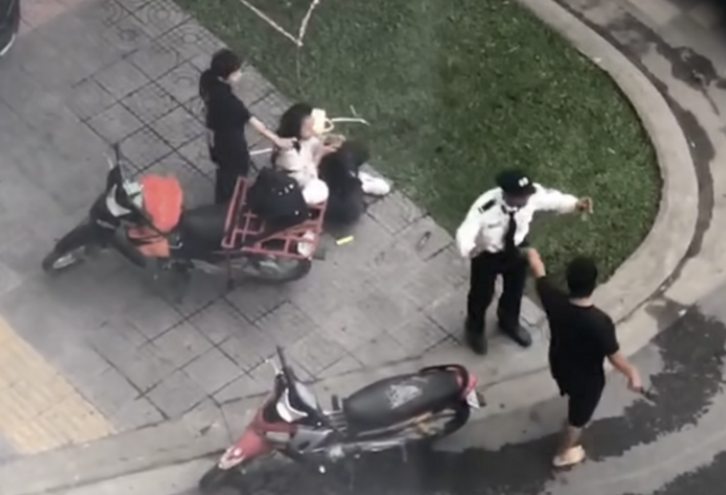 Hà Nội: 2 người phụ nữ bị tấn công bằng hung khí tại khu đô thị cao cấp - 1