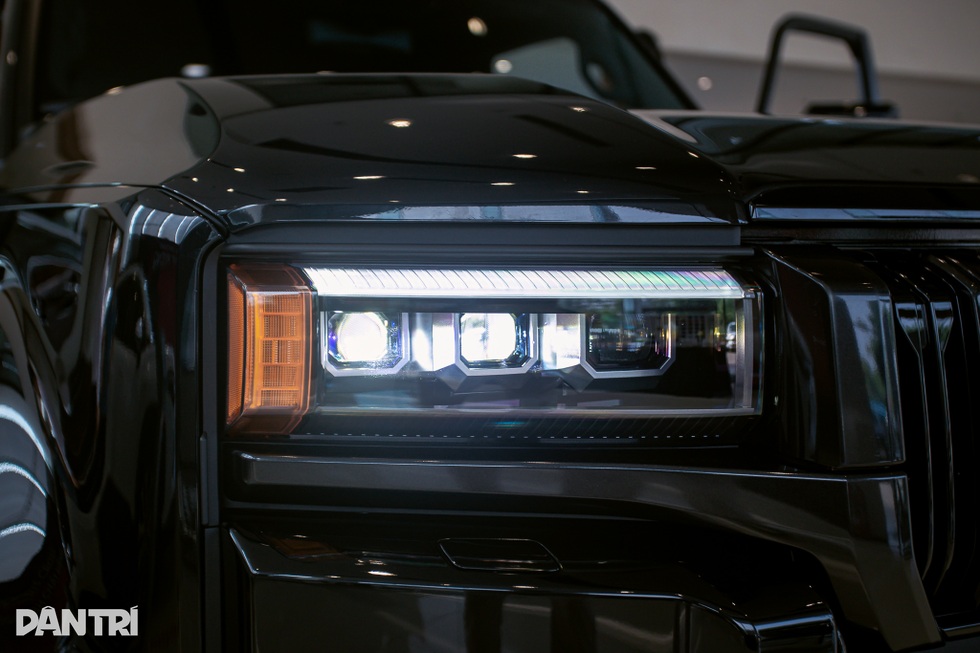 Thay đổi hoàn toàn, Land Cruiser Prado 2024 có gì để chinh phục khách Việt? - 3