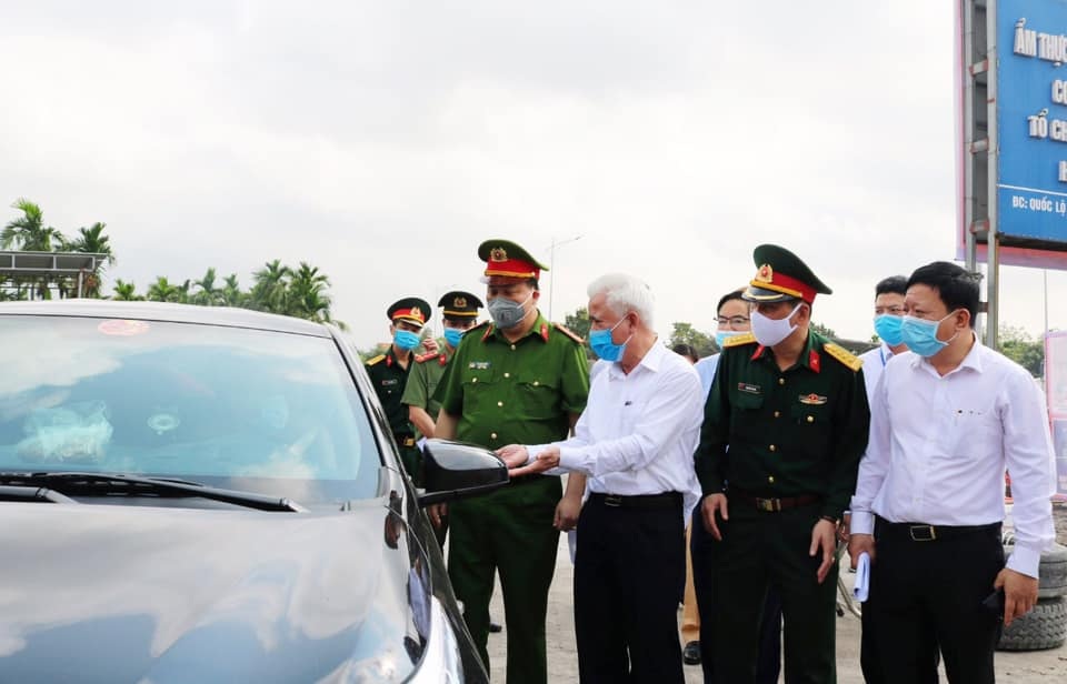 Hải Phòng tạm đóng cửa hàng quán phục vụ trên 30 người - 7 Hải Phòng tạm đóng cửa hàng quán phục vụ trên 30 người - 7