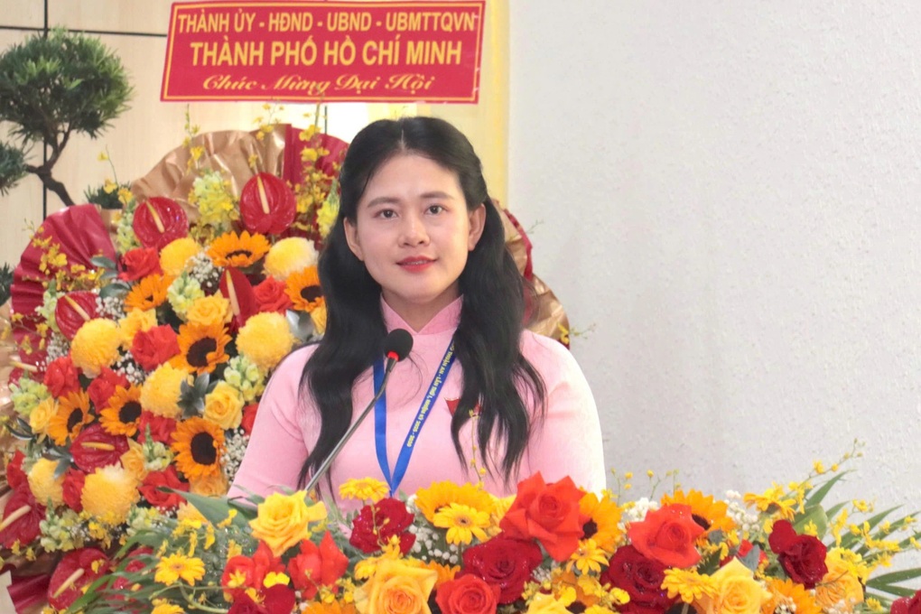 Bà Trần Thị Diễm Trinh giữ chức Bí thư phường Thuận An - 1 Bà Trần Thị Diễm Trinh giữ chức Bí thư phường Thuận An - 1