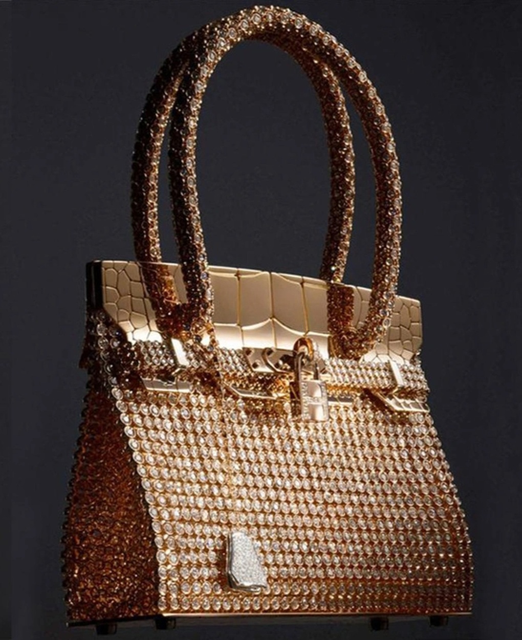 Isteri jutawan terkaya di Asia membawa beg Hermès termahal di dunia ke pesta - 4 Vợ tỷ phú giàu nhất châu Á xách túi Hermès đắt nhất thế giới đi dự tiệc - 4