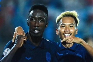 Campuchia công bố đội hình gặp tuyển Việt Nam: Dàn sao nhập tịch xuất hiện