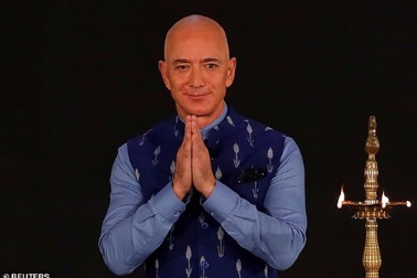 Tài sản của người giàu nhất thế giới đạt kỷ lục mới: 171 tỷ USD