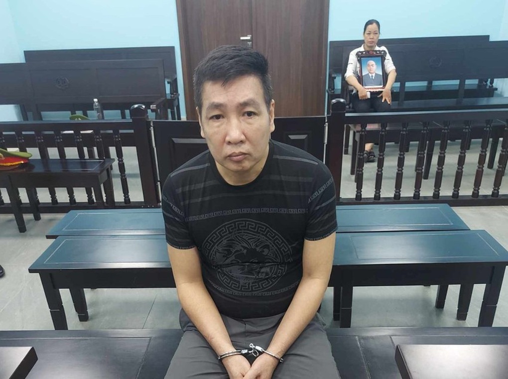 Bị đòi tiền trước mặt nhiều người, con nợ lấy dao đâm chủ nợ tử vong - 1 Bị đòi tiền trước mặt nhiều người, con nợ lấy dao đâm chủ nợ tử vong - 1