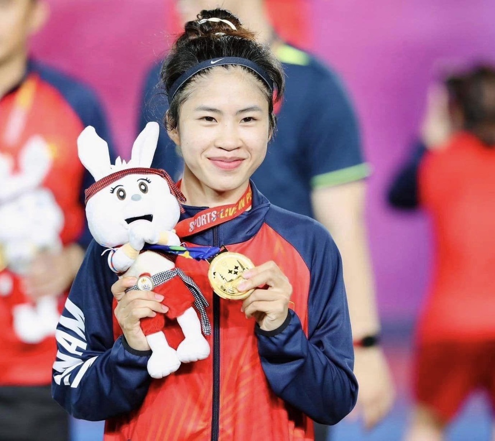 Vẻ đáng yêu của các cô gái vàng làm nên lịch sử cho bóng đá Việt Nam - 3 Vẻ đáng yêu của các cô gái vàng làm nên lịch sử cho bóng đá Việt Nam - 3