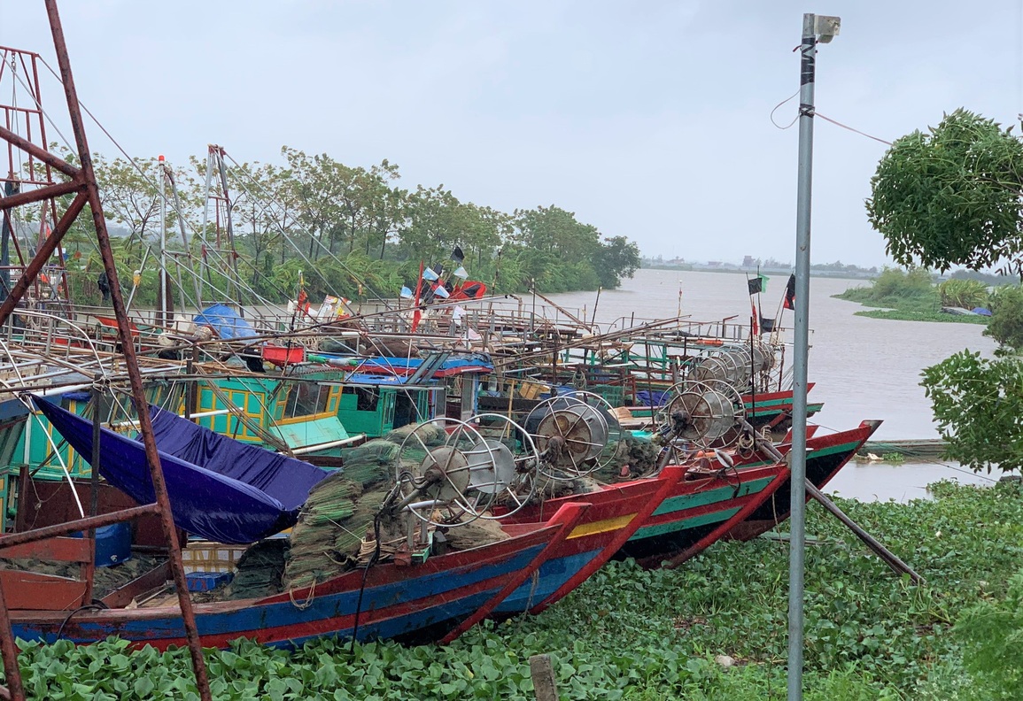 Thuyền viên 61 tuổi trượt chân rơi xuống biển mất tích - 1 Thuyền viên 61 tuổi trượt chân rơi xuống biển mất tích - 1