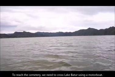 Để xác người chết dưới gốc “cây thần” ở Bali, Indonesia