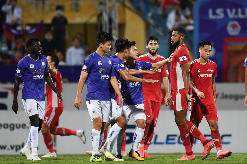 CLB Hà Nội 0-1 CLB Viettel: Trọng Hoàng ghi bàn, Quang Hải kém duyên - 16 CLB Hà Nội 0-1 CLB Viettel: Trọng Hoàng ghi bàn, Quang Hải kém duyên - 16