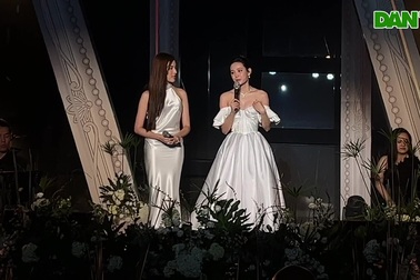 Hiền Hồ nói gì khi trở lại sân khấu sau ồn ào đời tư?