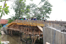 10 ngày nữa người dân ấp Qui Lân 6 sẽ có thể đi trên cây cầu Dân trí