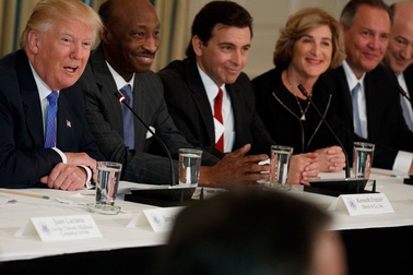 Bất bình với Tổng thống Trump, 6 lãnh đạo tập đoàn rời Hội đồng Kinh tế Mỹ