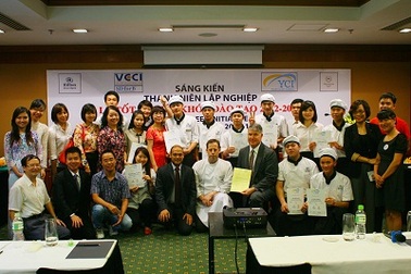 10 học viên tốt nghiệp chương trình sáng kiến thanh niên lập nghiệp 