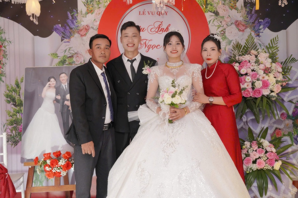 Chàng trai Phú Thọ cưa đổ con gái của... bạn nhậu - 3 Chàng trai Phú Thọ cưa đổ con gái của... bạn nhậu - 3