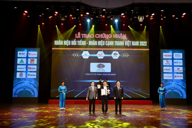 Cảng Đà Nẵng được vinh danh "Nhãn hiệu nổi tiếng - Nhãn hiệu cạnh tranh" năm 2022