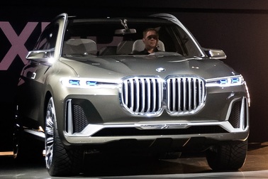 Vì sao BMW X7 Concept lỡ hẹn?
