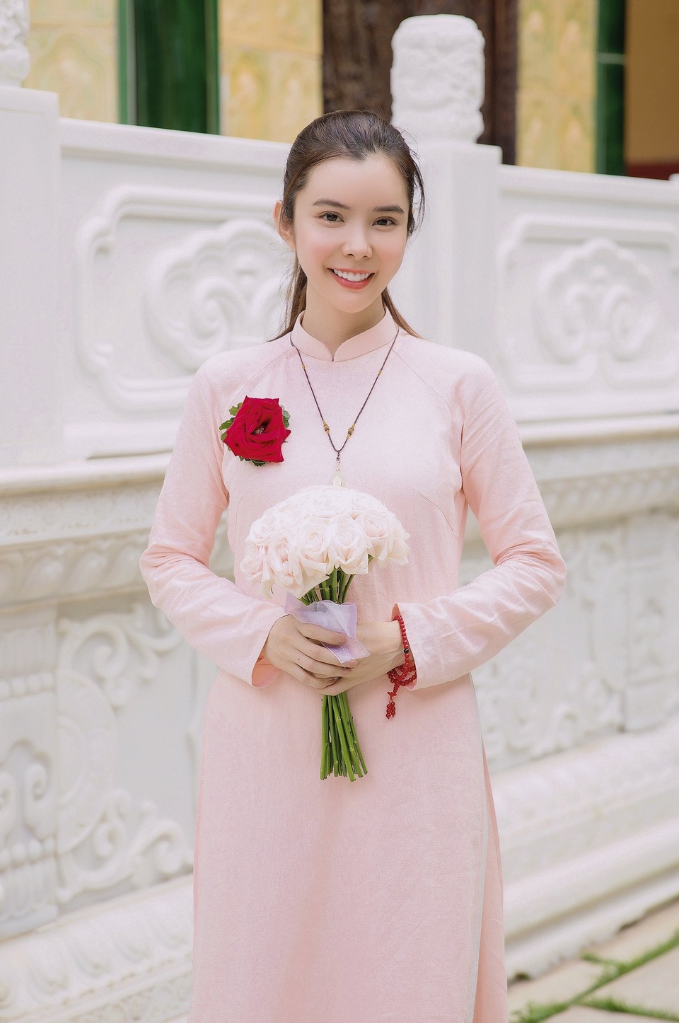 Dàn mỹ nhân Việt gửi yêu thương đến ba mẹ mùa Vu Lan hiếu hạnh - 3 Dàn mỹ nhân Việt gửi yêu thương đến ba mẹ mùa Vu Lan hiếu hạnh - 3