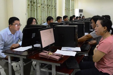Quảng Ngãi: Tổ chức thành công thi thăng hạng giáo viên trên máy tính
