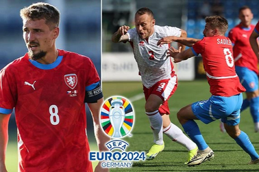 Cầu thủ bỗng dưng mất suất dự Euro 2024 vì sự cố cười ra nước mắt