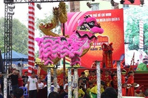 Tưng bừng khai mạc liên hoan Lân Sư Rồng