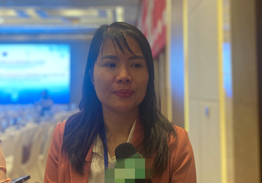 Người có thẻ BHYT tự mua thuốc được hoàn tiền, quy trình có khó khăn? - 1 Người có thẻ BHYT tự mua thuốc được hoàn tiền, quy trình có khó khăn? - 1