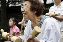 Phụ nữ Nhật tuột mất danh hiệu sống thọ nhất thế giới 