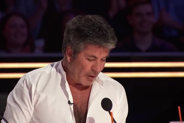 “Phun nước nghệ thuật” khiến người xem “rùng mình”