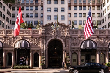 Niềm kiêu hãnh của Regent: Sự xa hoa đồng nhất