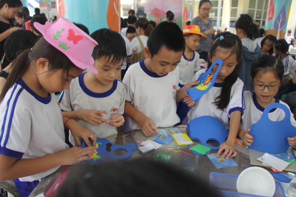 Nhà trường cũng khổ với hội chứng “Con tôi là... thần đồng” - 1 Nhà trường cũng khổ với hội chứng “Con tôi là... thần đồng” - 1