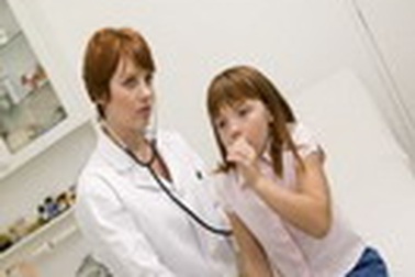 Trẻ ồ ạt nhập viện vì bệnh hô hấp