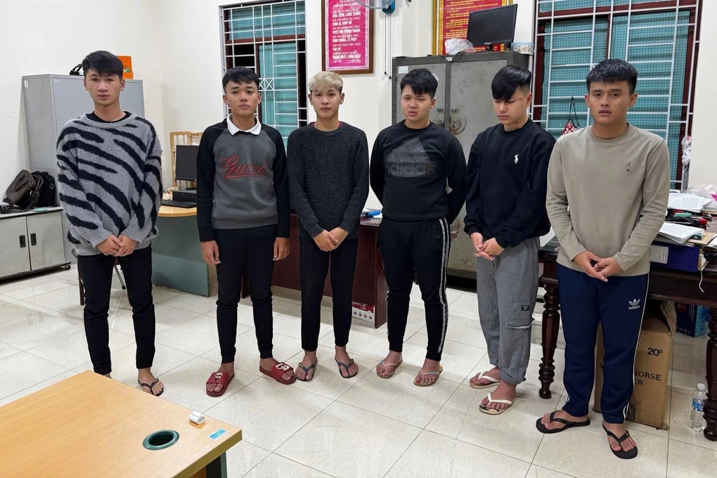 Vụ ném một viên gạch, 3 người tử vong: Khởi tố 6 bị can - 1 Vụ ném một viên gạch, 3 người tử vong: Khởi tố 6 bị can - 1