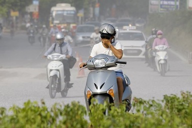 Ô nhiễm không khí ở Hà Nội: Truy nguồn bụi mịn tận Quảng Ninh, Hải Phòng