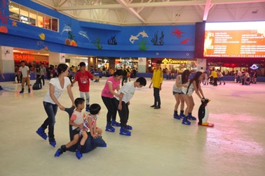 Vui trung thu “Vầng trăng cổ tích” cùng hệ thống TTTM Vincom