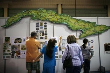 Mỹ - Cuba đồng ý thương lượng trực tiếp về di cư, dịch vụ bưu chính