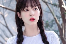 Fan thương nhớ Sulli nhân 1 năm ngày mất