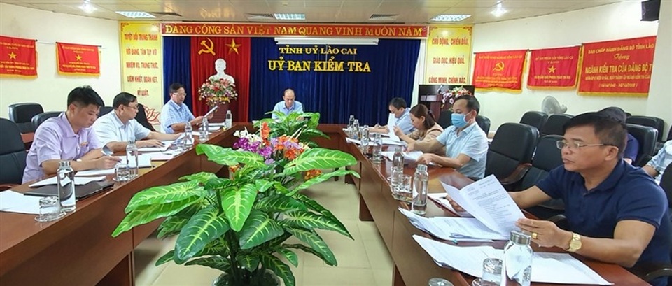 Lào Cai: Nhiều cán bộ huyện Bảo Yên bị kỷ luật cảnh cáo - 1 Lào Cai: Nhiều cán bộ huyện Bảo Yên bị kỷ luật cảnh cáo - 1